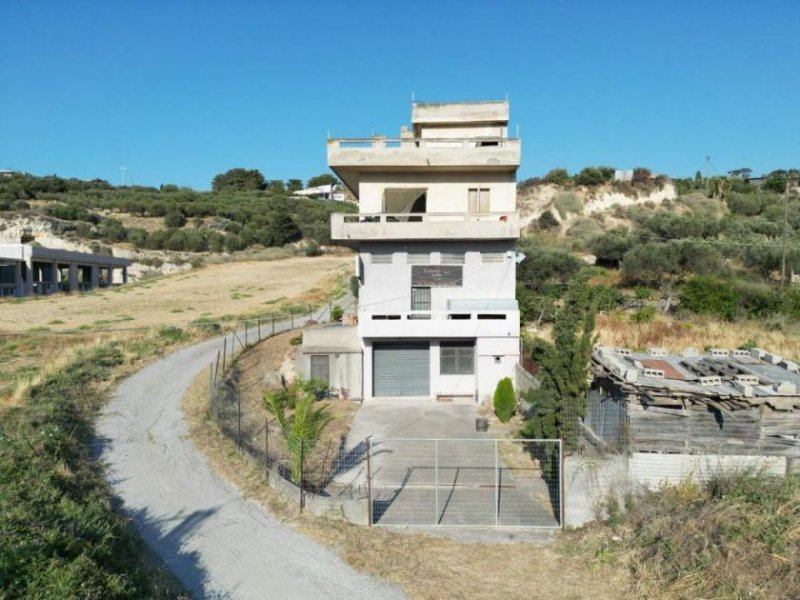 Heraklion Kreta, Heraklion: Unfertiges Gebäude zu verkaufen Haus kaufen